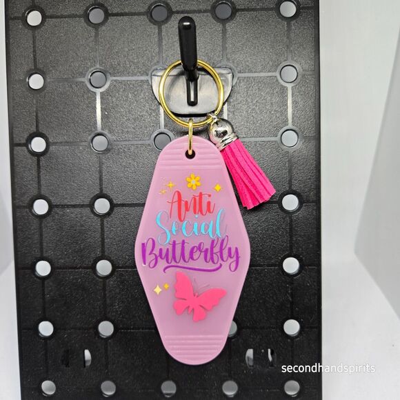 Nostalgic Classic Motel Keychain Anti Social Butterfly - Picture 1 of 1